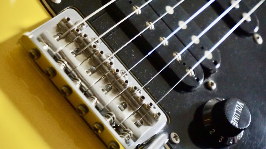 EYS08-guitar